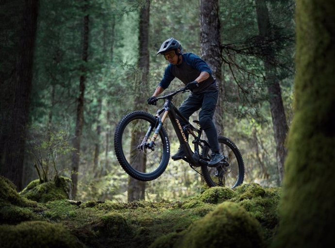 New Electric Mountain Bike Player Amflow Enters Market, unveiling its Revolutionary First Bike powered by DJI Avinox at Eurobike 2024