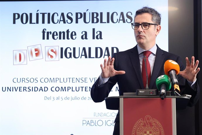 Bolaños inaugura un curso sobre Políticas públicas en los Cursos de Verano de San Lorenzo de El Escorial (Madrid)