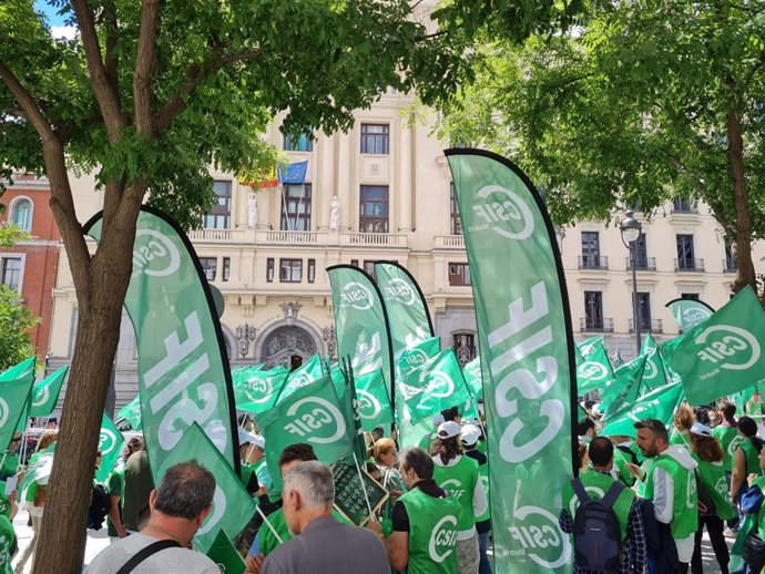 Manifestación de CSIF para reclamar mejoras en Educación.