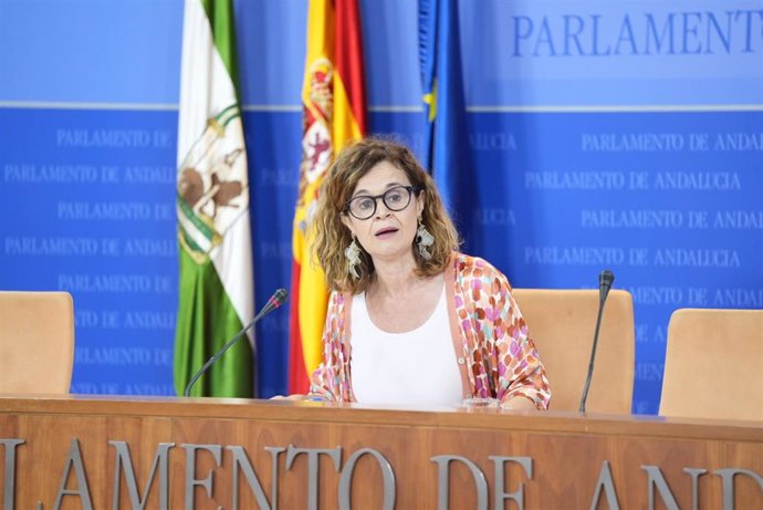 La portavoz del grupo Por Andalucía en el Parlamento andaluz, Esperanza Gómez.