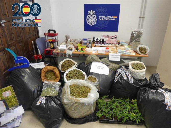 Tres detenidos por vender drogas en un club de cannabis clandestino en Tenerife