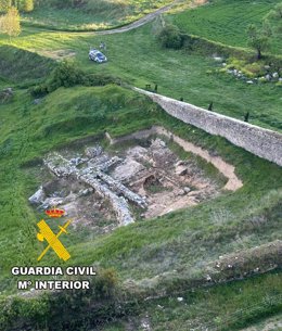 Vista aérea del yacimiento donde se han realizado los agujeros por parte de lso dos investigados.