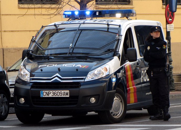 Archivo - La Policía Nacional detiene en Oviedo a seis personas presuntamente vinculadas a un grupo violento de carácter juvenil