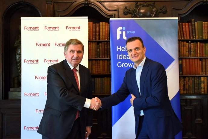 El secretario general de Foment del Treball, David Tornos, y el director general de FI Group, Ivan Ruiz, en un encuentro en la sede de la patronal, en Barcelona