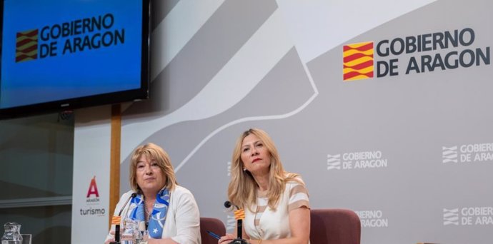 La consejera de Interior, Tomasa Hernández, y la portavoz del Gobierno de Aragón, Mar Vaquero