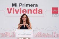 Ayuso anuncia la extensión de la gratuidad de los servicios del 'Plan Alquila' a todos los propietarios