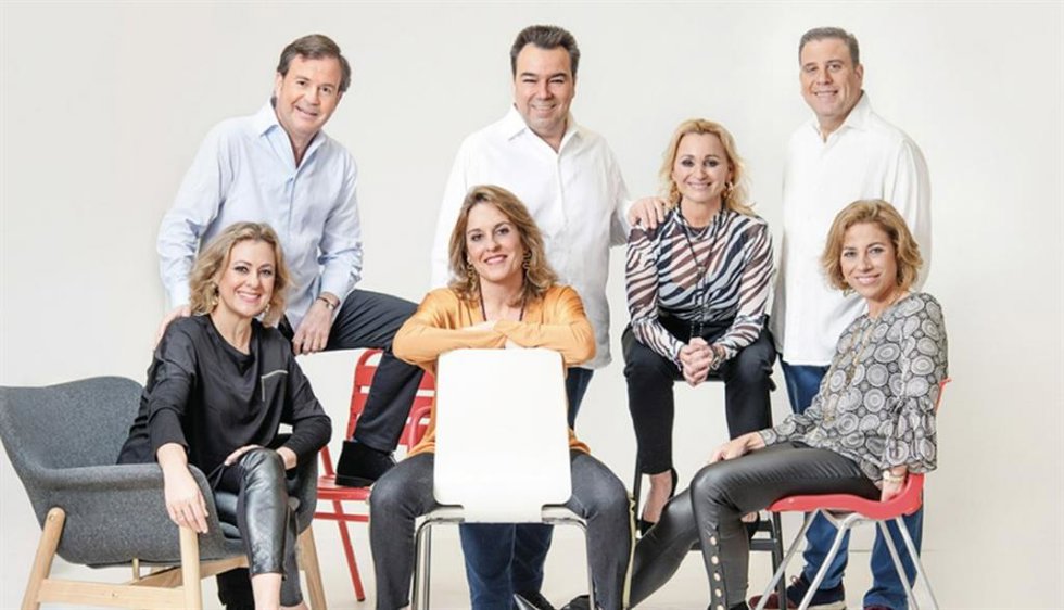 Archivo - Integrantes del grupo Siempre Así, en foto de archivo.