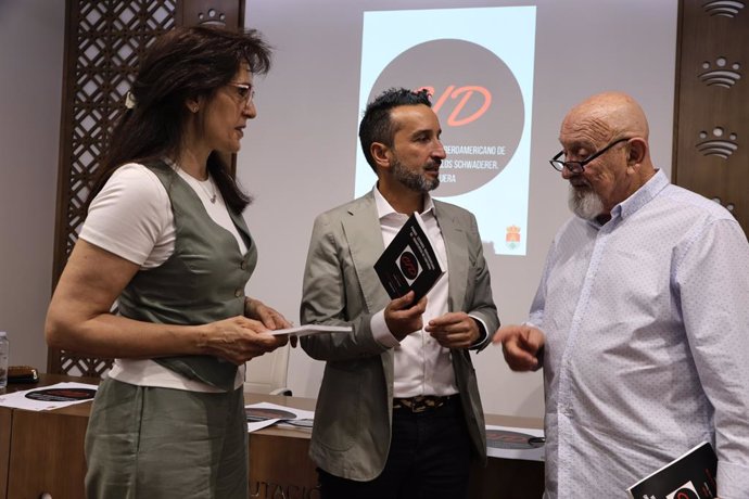 Presentación del Certamen Iberoamericano de Dramaturgia ‘Carlos Schwaderer’ de Castuera