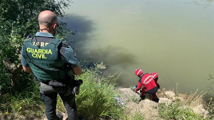 Guardia Civil investiga la aparición de un cuerpo sin vida en el río Ebro en Rincón de Soto (La Rioja)