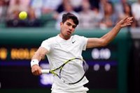 Alcaraz arrolla a Vukic y se mete en tercera ronda de Wimbledon