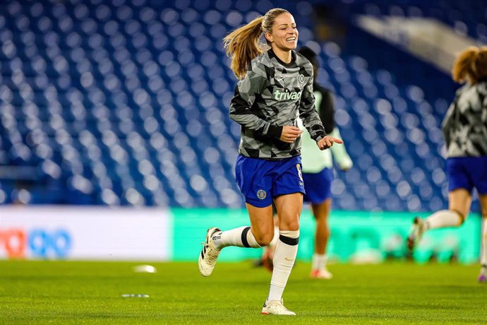 Archivo - Melanie Leupolz (8) of Chelsea warms up during the UEFA Women's Champions League, Group D football match between Chelsea and Real Madrid on 24 January 2024 at Stamford Bridge in London, England - Photo Nigel Keene / ProSportsImages / DPPI