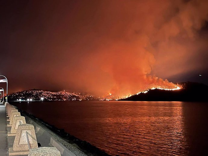 July 3, 2024, Oroville, California, USA: A view of the Thompson Fire from the Oroville Dam. The fire ignited off Cherokee Road and Thompson Flat Cemetery Road  on Tuesday, July 2, 2024. The fire grew to over 2,000 acres and forced many evacuations. In res