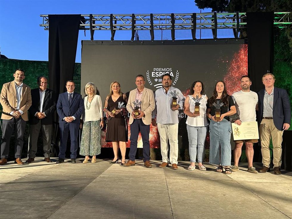 Foto de familia de los Premios Espiga del Deporte 2024