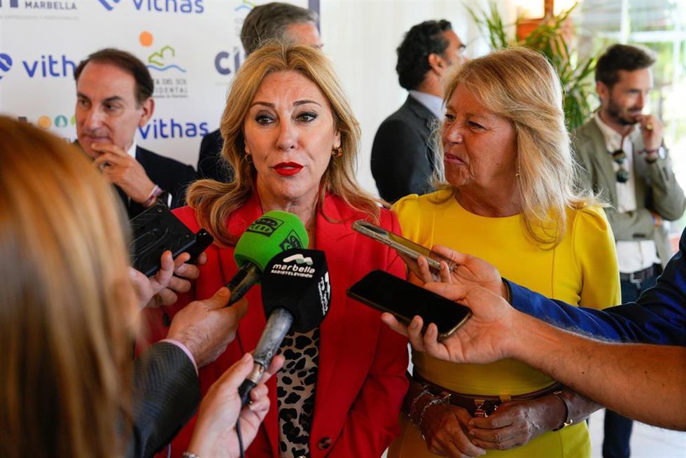 Archivo - La consejera de Economía, Hacienda y Fondos Europeos, Carolina España, en una imagen de archivo con motivo de una atención a medios.