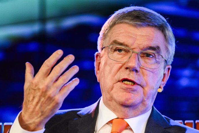Archivo - FILED - 06 November 2023, Baden-Wuerttemberg, Stuttgart: President of the International Olympic Committee (IOC) Thomas Bach speaks during the "Stuttgarter Sportgespräch" event. Photo: Tom Weller/dpa
