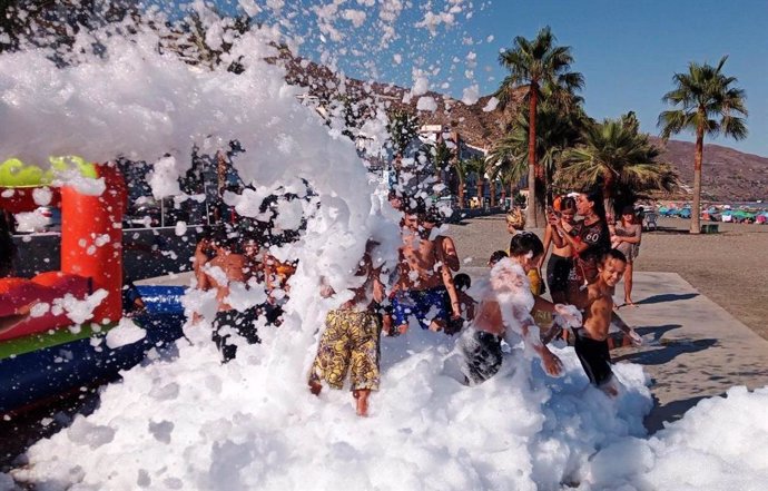 Actividad del programa de ocio 'Vuelve el Verano a la Costa Tropical'