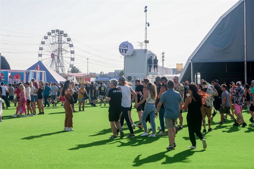 Archivo - Ambiente durante la primera jornada del festival Mad Cool 2023, a 6 de julio de 2023