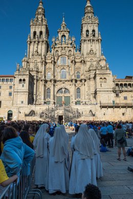 Archivo - Praza do Obradoiro, durante la inauguración y acto de acogida de una peregrinación europea de jóvenes. 