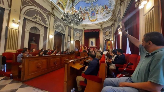 Pleno en el Ayuntamiento de Badajoz