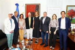 Visita del director del Museo Nacional Centro de Arte Reina Sofía a República Dominicana