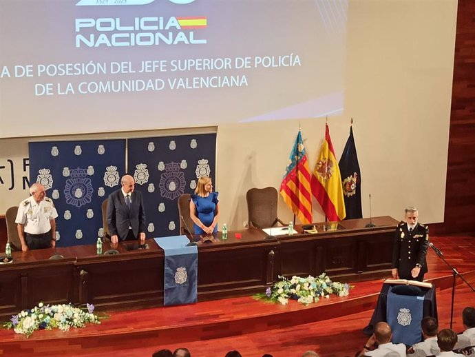 El jefe superior de Policía toma posesión del cargo en València
