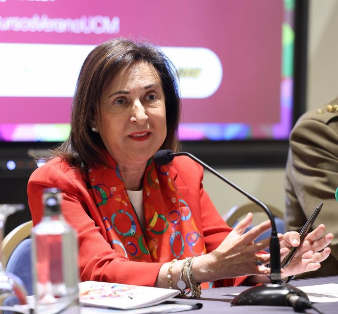 La ministra de Defensa, Margarita Robles, inaugura el curso ‘Tendencias geopolíticas (V): ¿Existe un sur global?’, dentro de los Cursos de Verano de San Lorenzo de El Escorial, en el Hotel Victoria, a 1 de julio de 2024, en  Madrid (España).