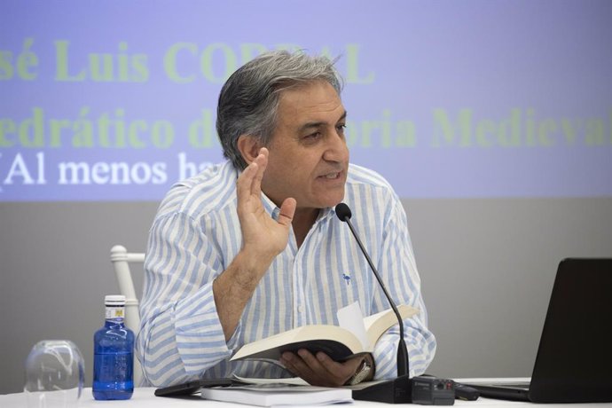José Luis Corral