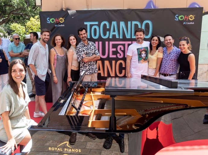 El elenco de 'Tocando nuestra canción' lleva Broadway al corazón de Málaga