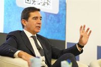 Torres (BBVA) defiende ante los accionistas la "gran oportunidad" que supone la OPA sobre Sabadell