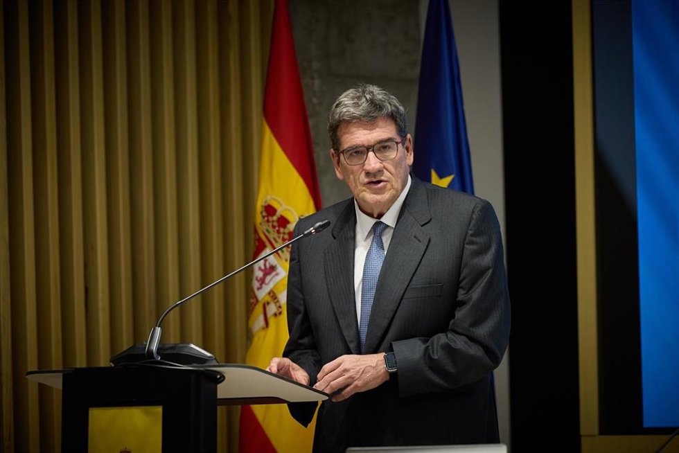 El ministro para la Transformación Digital y de la Función Pública, José Luis Escrivá, en una rueda de prensa, en la sede del Ministerio, a 1 de julio de 2024, en Madrid (España)