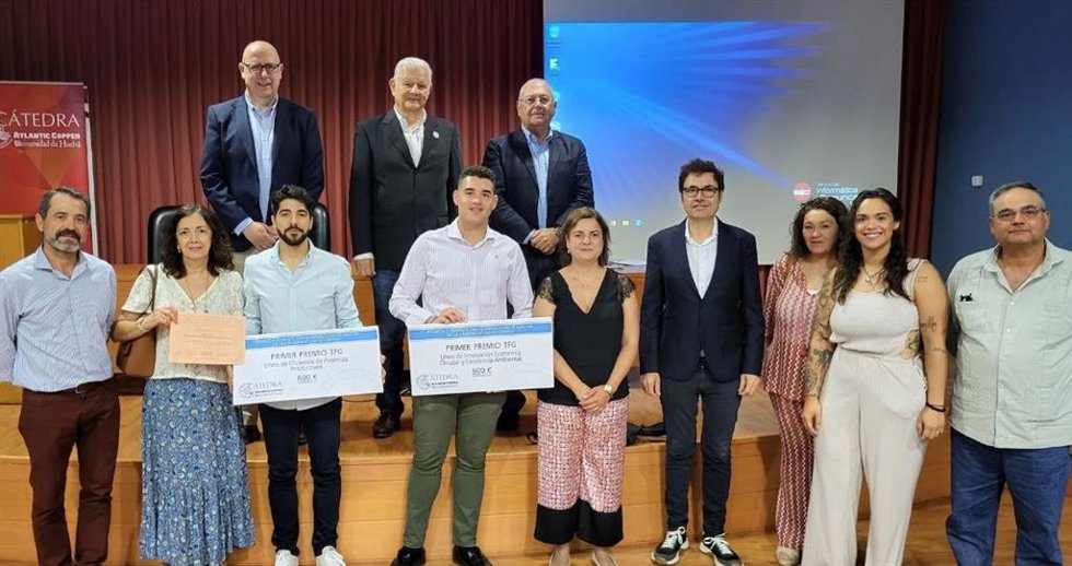 Acto de entrega de la quinta edición de los premios a Trabajos de Fin de Grado (TFG) y Trabajos de Fin de Máster (TFM) de la Cátedra Atlantic Copper.