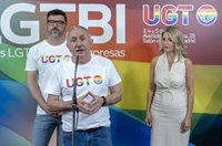 Álvarez (UGT) se abre a discutir con CEOE "contrapartidas" por la reducción de jornada