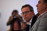 Serrano cree que cuando PSOE tiene problemas con la Justicia "llega el TC o una ley ad hoc" para hacerlos "desaparecer"