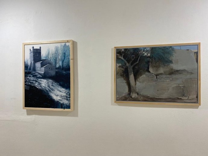 Archivo - Imagen de recurso de varios cuadros que forman parte de una exposición, en foto de archivo.