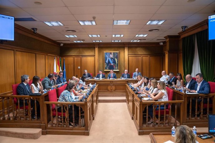 Pleno de la Diputación de Almería.