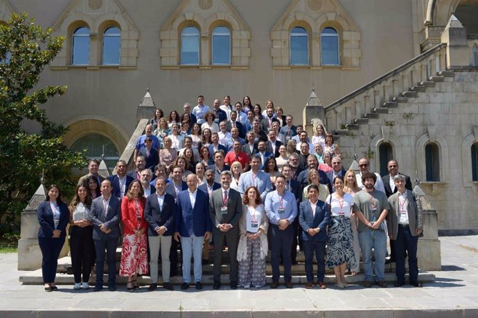 Foto de familia en el CIDEU en Zaragoza.