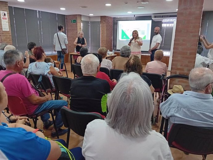 Visita al Centro de Participación Activa de Andújar.