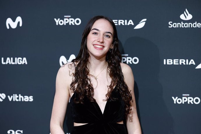 Archivo - Iyana Martin poses for photo during the Photocall of the XVII Premios AS del Deporte 2023 celebrated at Royal Theatre (Teatro Real) on December 18, 2023, in Madrid, Spain.