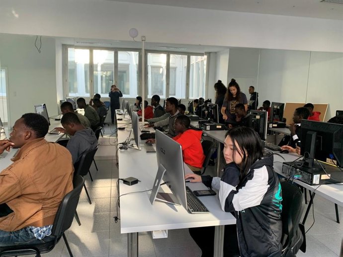 Alumnos de la Escuela Segunda Oportunidad de Huesca