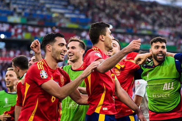 July 5, 2024, Stuttgart, Germany: 240705 Mikel Merino and Rodrigo Hernandez of Spain celebrate after the UEFA Euro 2024 Football Championship quarterfinal between Spain and Germany on July 5, 2024 in Stuttgart. 