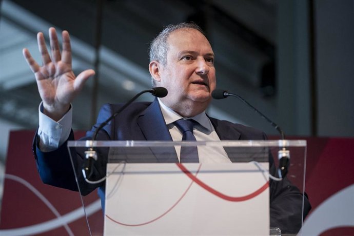 Archivo - El ministro de Industria y Turismo, Jordi Hereu