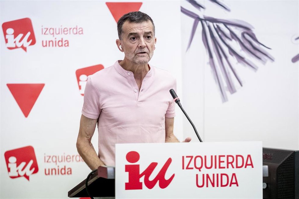 El coordinador federal de IU, Antonio Maíllo, interviene en la primera reunión al completo de la nueva Coordinadora Federal, en el edificio 'Abogados de Atocha', a 6 de julio de 2024, en Madrid (España).