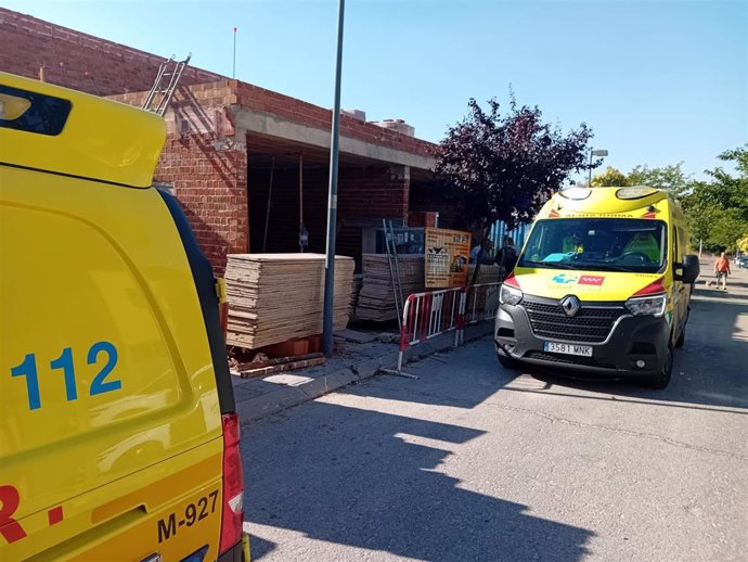 Un trabajador sufre una parada cardiorrespiratoria tras un golpe de calor en una obra en Paracuellos del Jarama