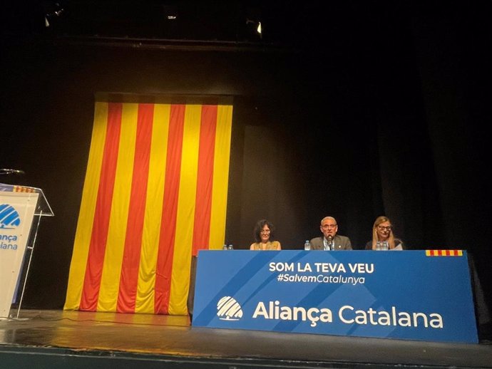 Inicio del primer Congreso Nacional de Aliança Catalana, en Ripoll (Girona), a 6 de julio de 2024