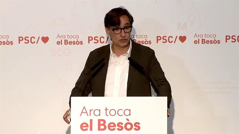 El candidato del PSC a la presidencia Generalitat, Salvador Illa, en la clausura del octavo congreso del PSC-Barcelons Nord, en Santa Coloma de Gramenet (Barcelona), a 6 de julio de 2024