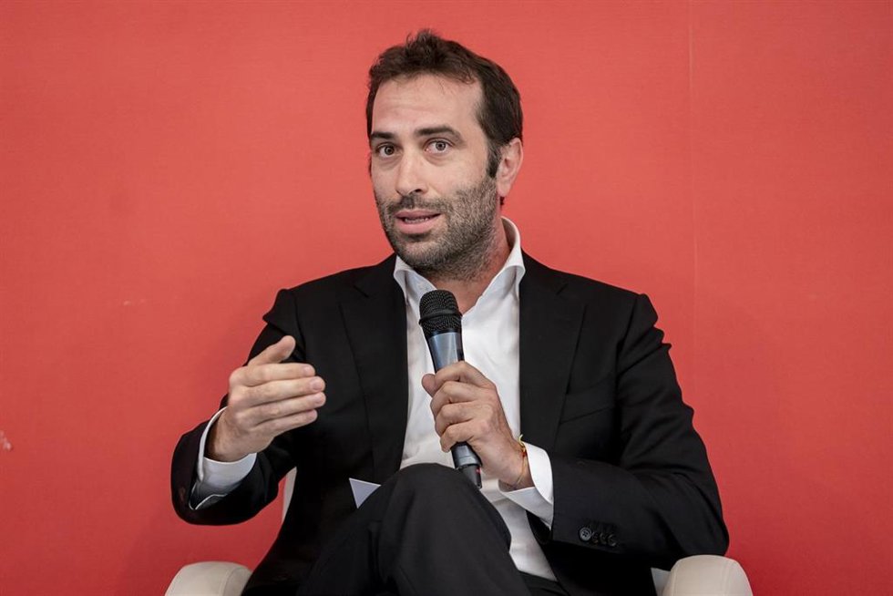Archivo - El ministro de Economía, Comercio y Empresa, Carlos Cuerpo.