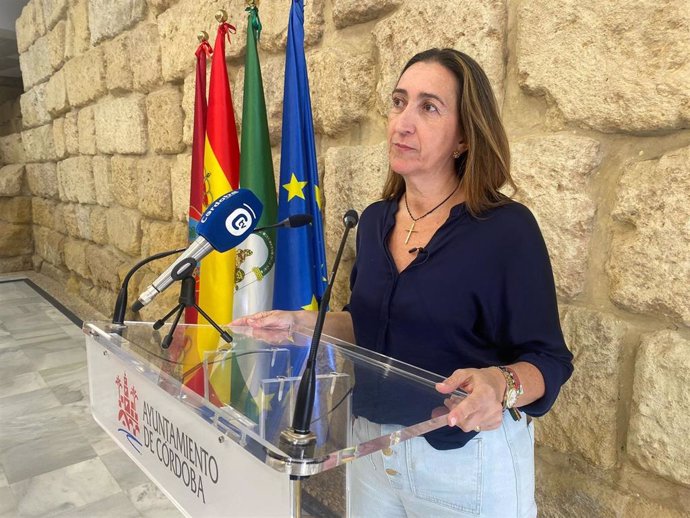 Archivo - La portavoz de Vox en el Ayuntamiento de Córdoba, Paula Badanelli, en una imagen de archivo.