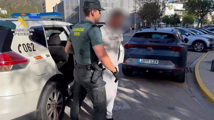 Detenido por la Guardia Civil