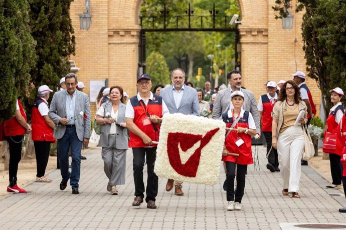 Homenaje a los voluntarios de la ciudad fallecidos