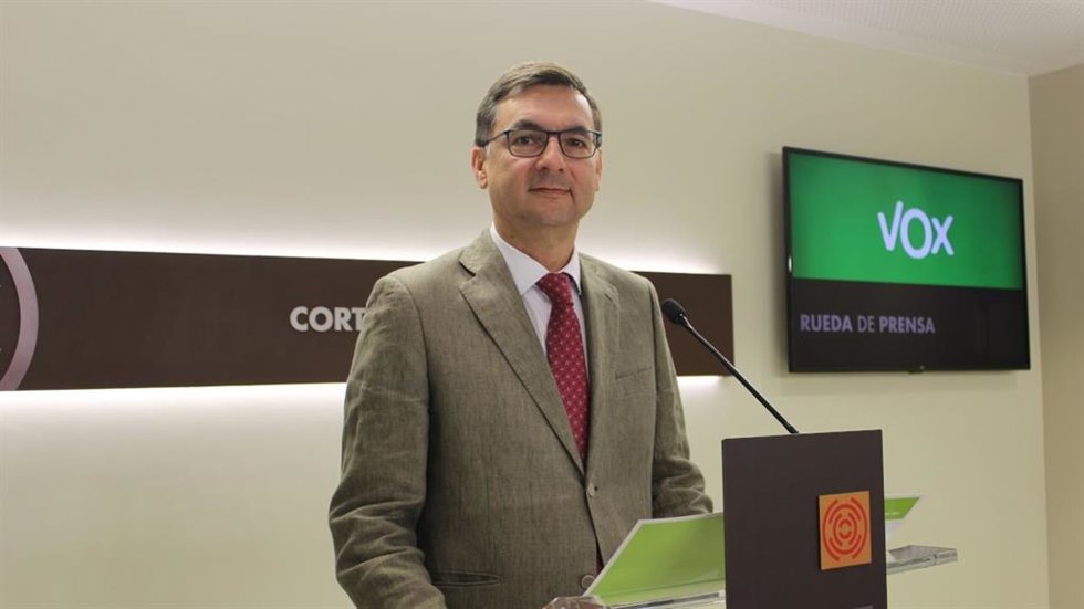 El diputado de VOX en las Cortes de Aragón, Fermín Civiac.